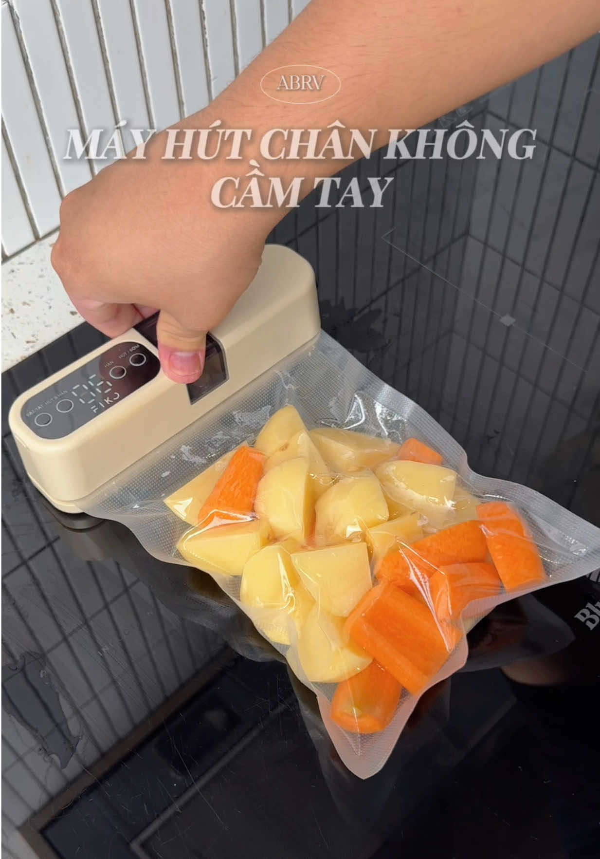 Máy hút chân không cầm tay đa năng  #anhbeoriviu #fiko #fikov9 #mayhutchankhongfiko #mayhanmiengtuifiko 