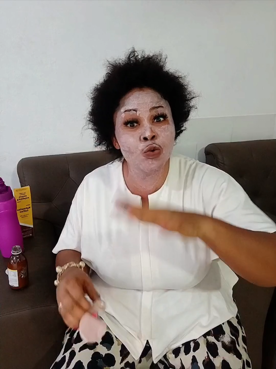 Have you tried this before?  Share your experience #calaminelotion  #FacialRedness  #RednessRelief  #SensitiveSkinCare  #SkincareHacks 