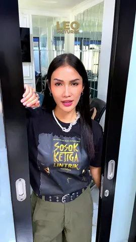 Cast Sosok Ketiga 'Lintrik gak main-main  Saksikan FILM SOSOK KETIGA LINTRIK Tayang 06 November 2025 di Bioskop! #SosokKetigaLintrik #FilmSosokKetigaLintrik #LeoPictures #Mantra #Tiktoktainment