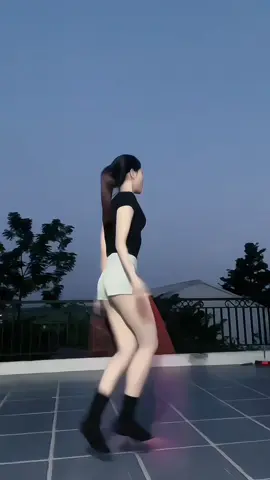 Nghỉ cái là trượt cán rồi đó🙄#xuhuong #nhaydaytangchieucao #tiktok 