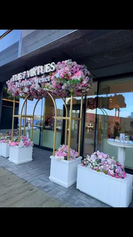 I liked this one better🌸🩷 @The 7 Virtues Perfume #perfumetiktok #perfume #fyp #blowthisup #womensupportingwomen 