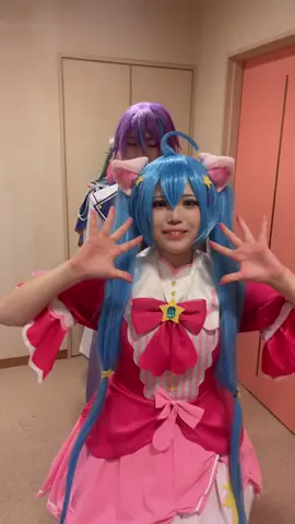 ⚠️cos 狂ってしまったワンダショメンバーと可哀想な寧々😢 初音ミク→聖寿莉 神代類→@おたきあげ🔥❤️‍🔥  天馬司→@るなち🔮🌙  鳳えむ→@monokuma_02  草薙寧々→@MZA/ﾐｻﾞ⚙️踊り手  #プロセカコスプレ  #ワンダショコスプレ  #prsk_cos  #cosplay  #fyp 