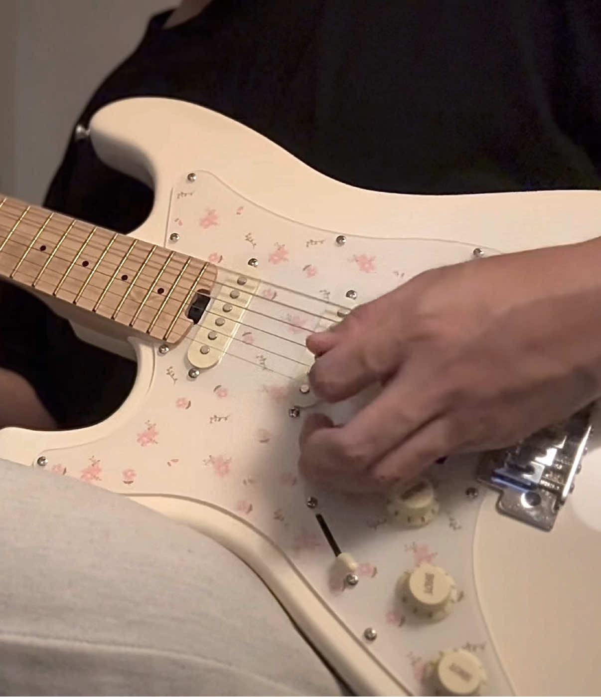 เพียงเธอนั่นใช้แค่คำหนึ่งคำ 🥹 พัง - Indigo  #กีต้าร์ #guitartok #solo #indigo #พัง 