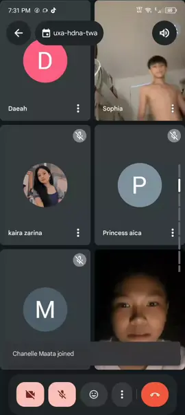 Thank you seng and tita sophia, until now di Maka usad ang taong to,super kilig emsss,di ko maintindihan nararamdaman ko, again thank you seng for having some time sa Jansen famnatics and to those copycat na nang gagaya ng gc HAHAHA good luck nalang🥰🥹 @Jansen Espinosa #fypage #viral #jansenespanosa #miracleboy #miracleboy 