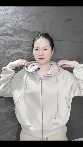 Màu xám khóii nổ đơn ạ 😍 nỉ 2da form vừa #aokhoac #xuhuong #ni2da #moingaymotoutfit 