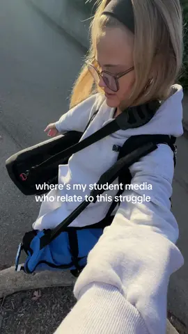 carrying the heavy ahh tripod bag across campus hurts my neck every time 😔😔 i love what i do though and new story coming soon yayyy!!! #student #media #news 