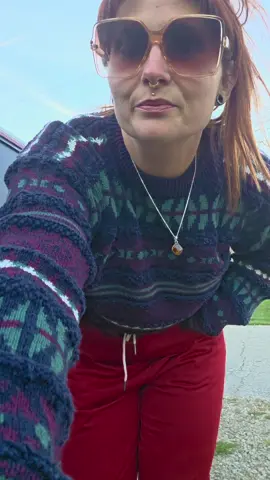 almost completely thrifted very cozy comfy 90s fall outfit! I've been dealing with a lingering migraine for weeks and because of that I pulled the muscle in my neck which is making it 1000 times worse 😭 so getting dressed has been getting harder and harder 😕 #fallfashion #vintage #thrifted #OOTD 