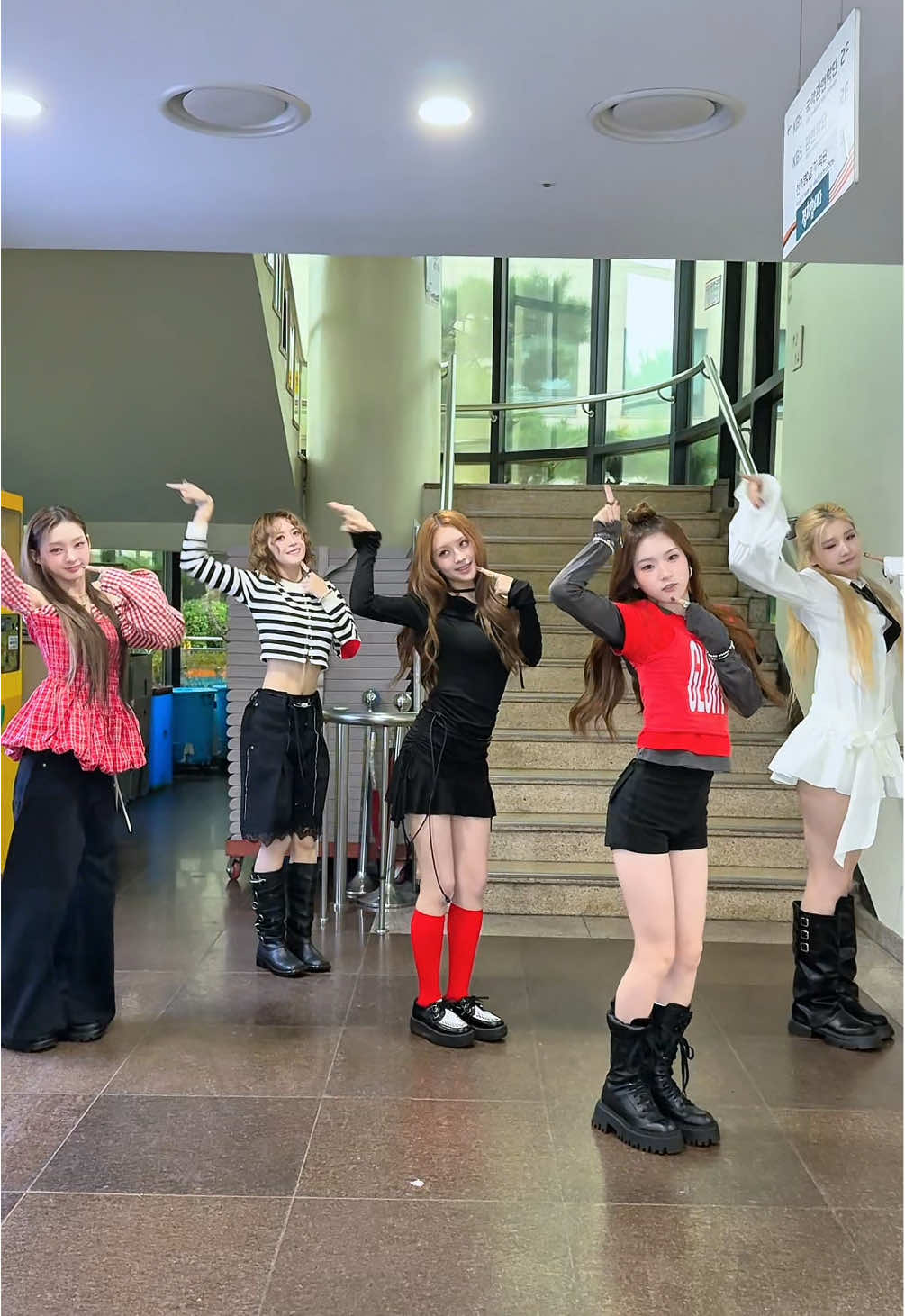 #MUSICBANK 에서 힛지스는 HAPPY해 ❣️ #HITGS #힛지스 #HAPPY #해피