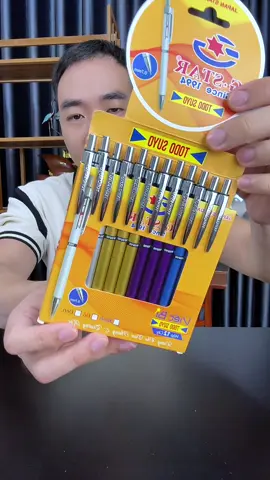 Hộp 12 Cây Bút Bi Nhật Cao Cấp