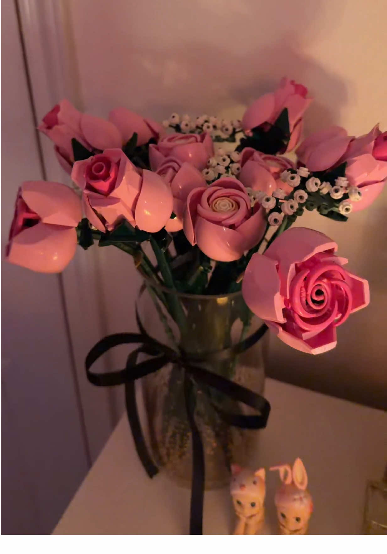 obsessed to say the least 💐 #legos #legobouquet #pinkroses #legoflowerset #creatorsearchinsights 
