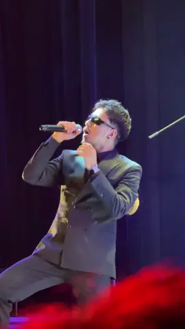 Hawa jstai malai @JohnFuckinRai@John & The Locals #johnchamlingrai #fukuokaconcert 