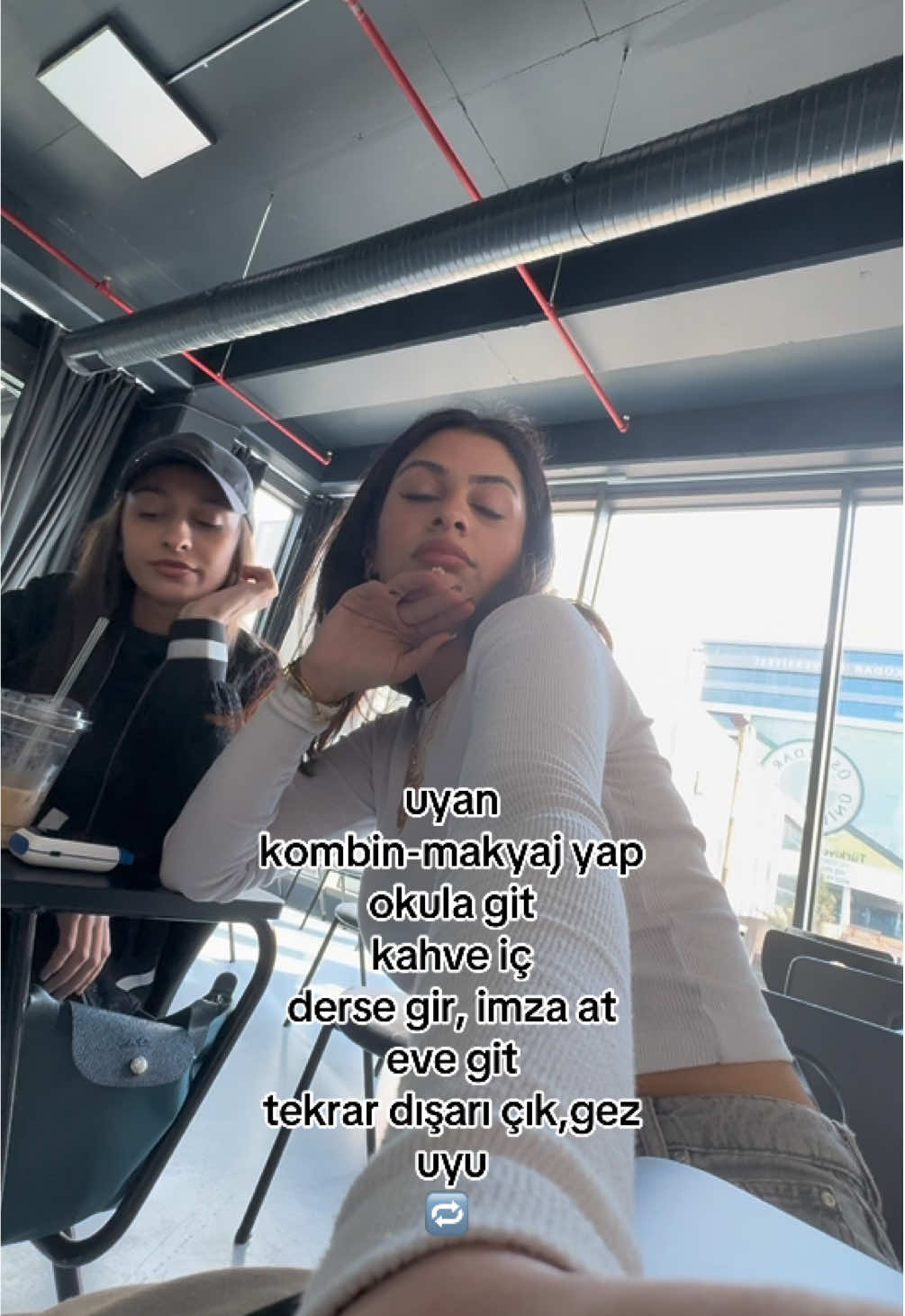@gamzeaaksy 
