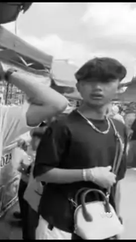 gemess bgt cell,ga malu bwa tas cewe🤭💞 (mff klo vd ny brm)#rasellindofirmasyah #4u #fypppppppppppppppppppppp 