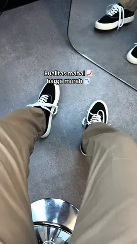 gasss nih bree mumpung lagi murah cuma cepe lebih dikit #promoseruweekend #sepatupria #sepatucowok #sepatucasual #sepatumurah 