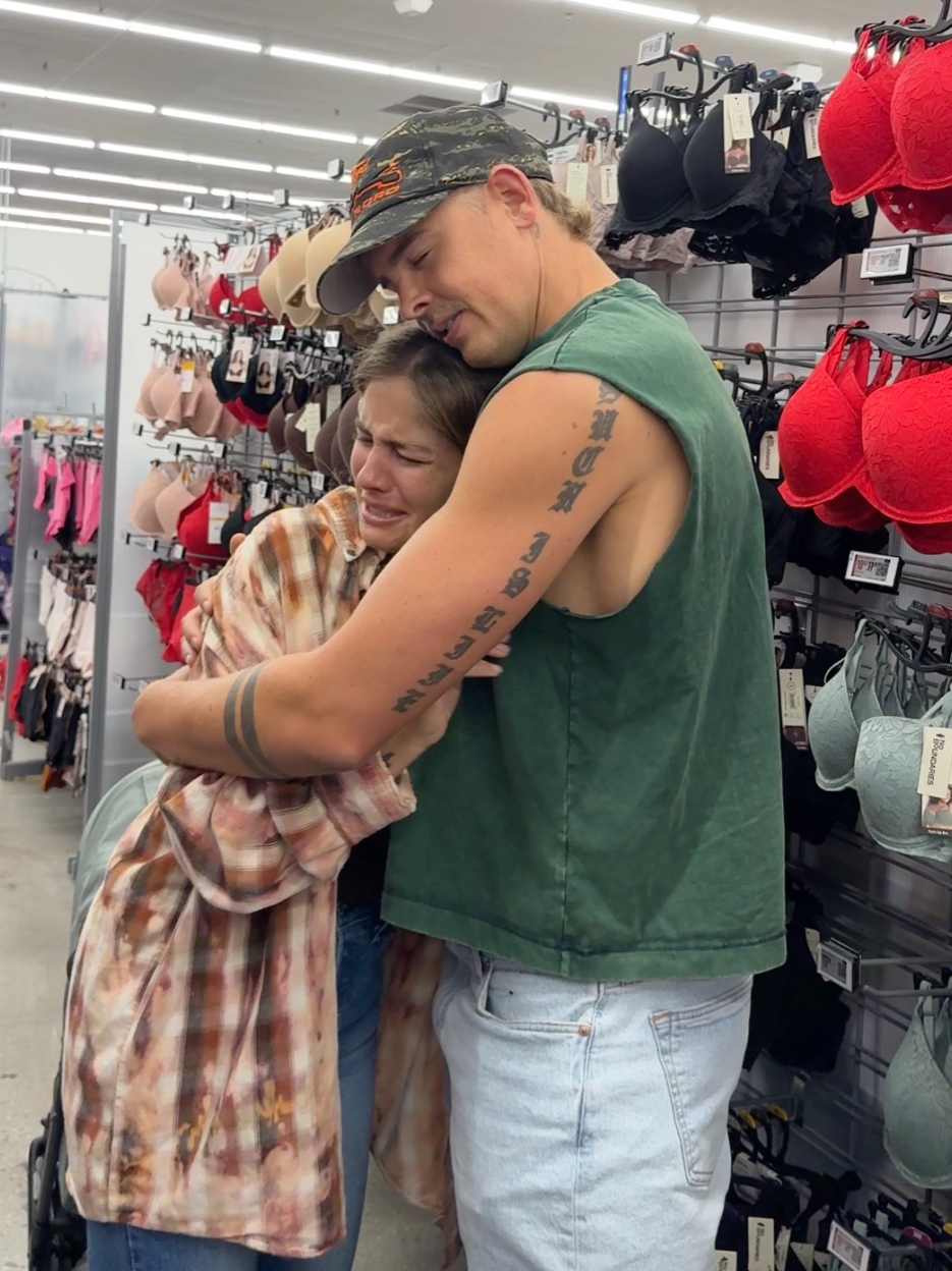 Single mother gets unexpected blessing ❤️