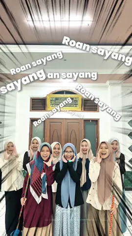 Dengan semangat yang tak pernah pudar, santri putri Andalusia melaksanakan roan akbar dalam rangka memperingati Hari Santri Nasional. Kegiatan ini menjadi bukti nyata bahwa santri turut memberikan kontribusi besar bagi kemaslahatan lingkungan pesantren dan masyarakat. Selain tekun mengaji dan berkhidmah kepada kyai, para santri juga menunjukkan kepedulian mereka dengan menjaga kebersihan serta menciptakan kenyamanan di lingkungan pesantren. Roan Akbar  Kamis, 16 Oktober 2025 #andalusiahibbana #harisantrinasional #coomingsoonHSN2025 #santrileler #attaujieh2          