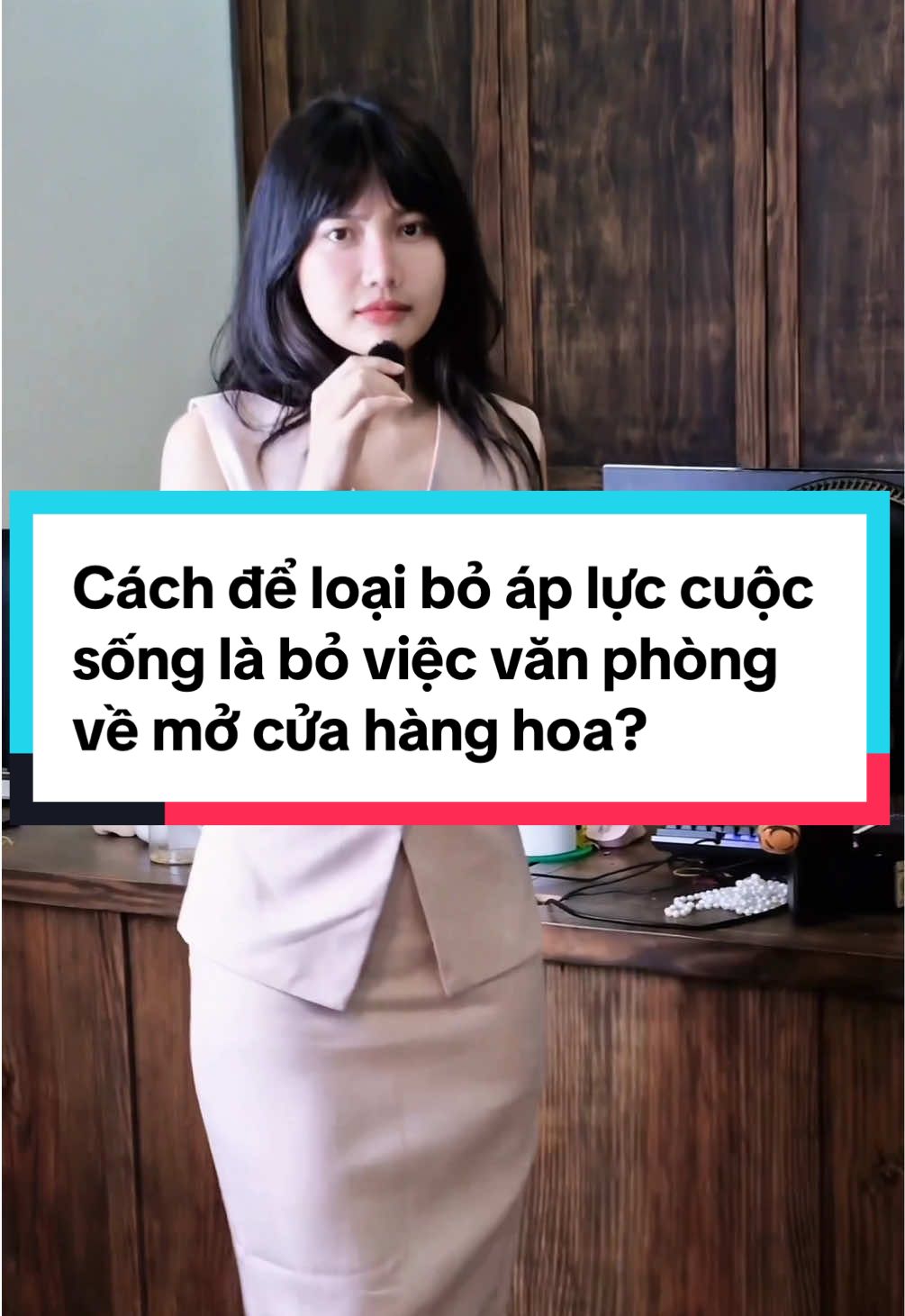 🌸 Demo 1 chiếc clip trước thềm Lễ 20/10 🌸 Nhiều bạn hỏi mình kinh nghiệm về cả ngành Bank & Hoa, mà mình thiệt sự không biết bắt đầu chia sẻ từ đâu và chia sẻ điều gì. Vậy nên ai hỏi gì trả lời đó, khỏi theo timeline gì hết trơn ha :))) #daily #mynu #WorkWithFlowers #dcgr #banker   