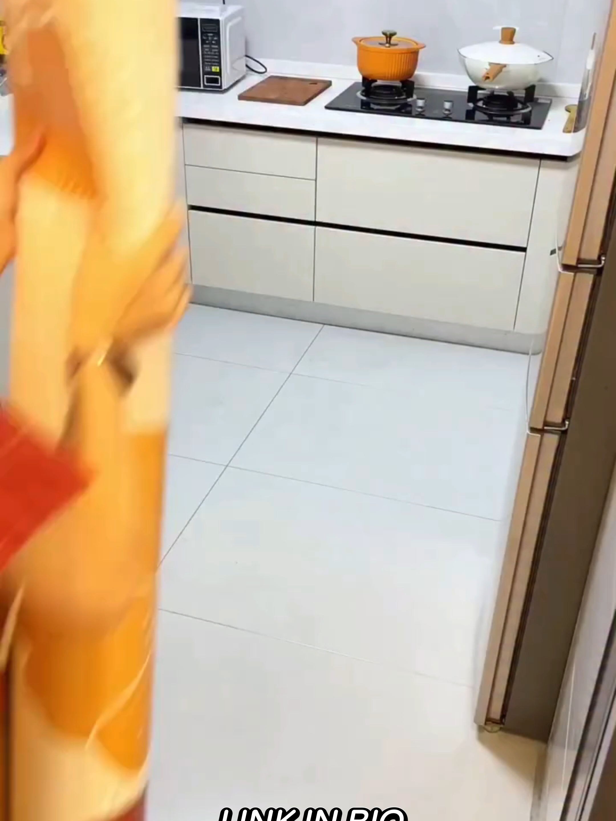 kitchen floor mat #kitchenorganization #floormats #coolgadgets #besthomegadgets #kithchengadgets #reelsviral #fyp #tiktok