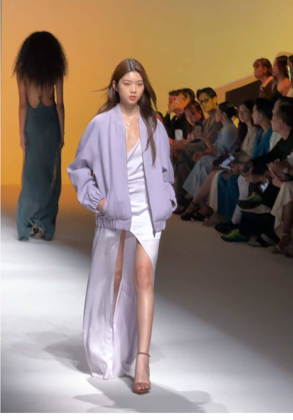 Angie in #PATINYABIFW2025 Runway @angie  #PATINYA #PATINYAxMINEMEDIA #angietiira #SiamParagonBIFW2023