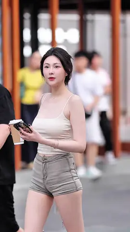 #chinafashion #fashion #thoitrang #StreetFashion #streetfashionstyle 