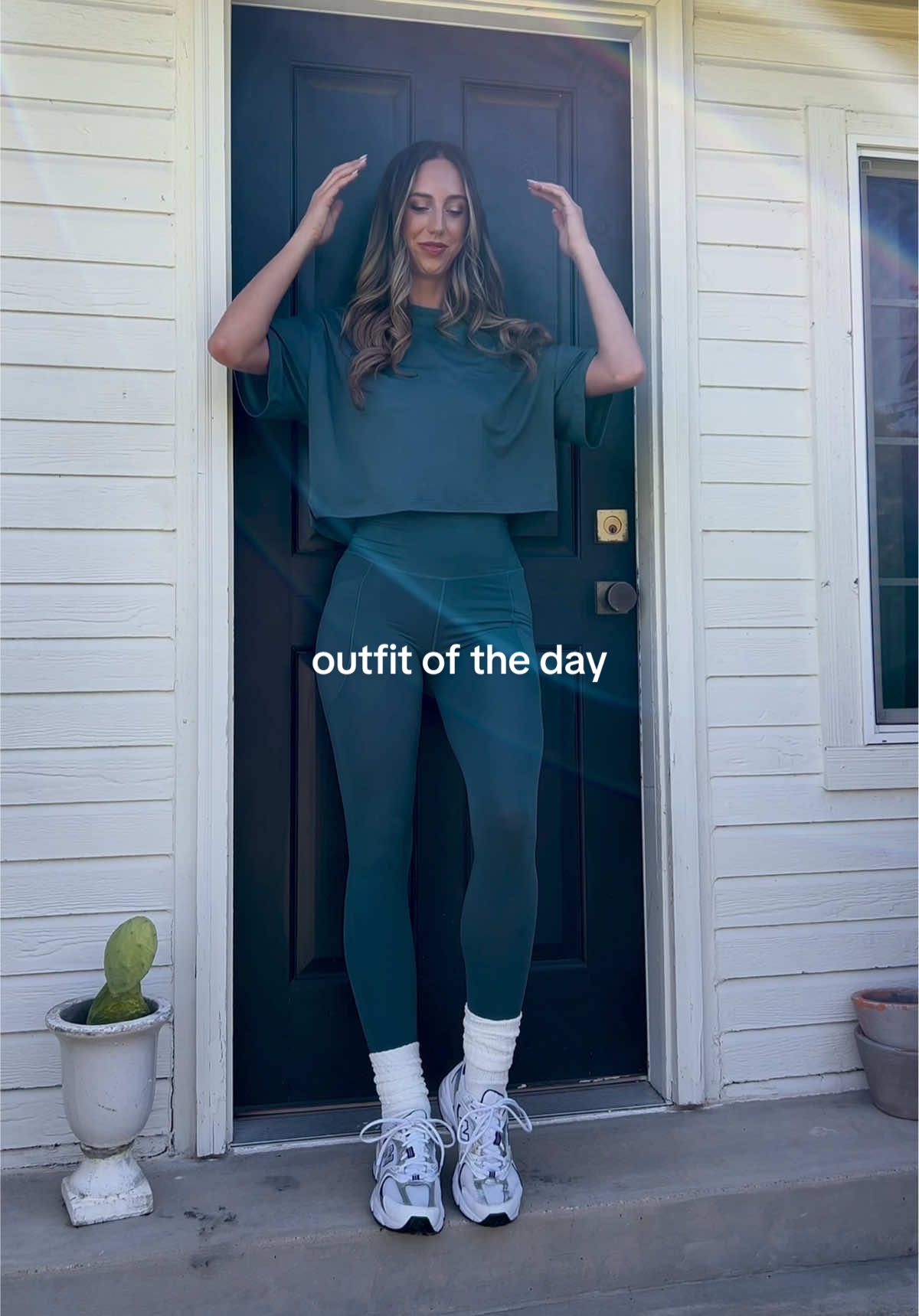 outfit of the day with my favorites 🦋💙🐟🦕🌀🫐 @Kyte Living @Kyte Baby LLC #outfitinspo #outfitoftheday #athleticwear  #comfyclothes #dallascontentcreator 