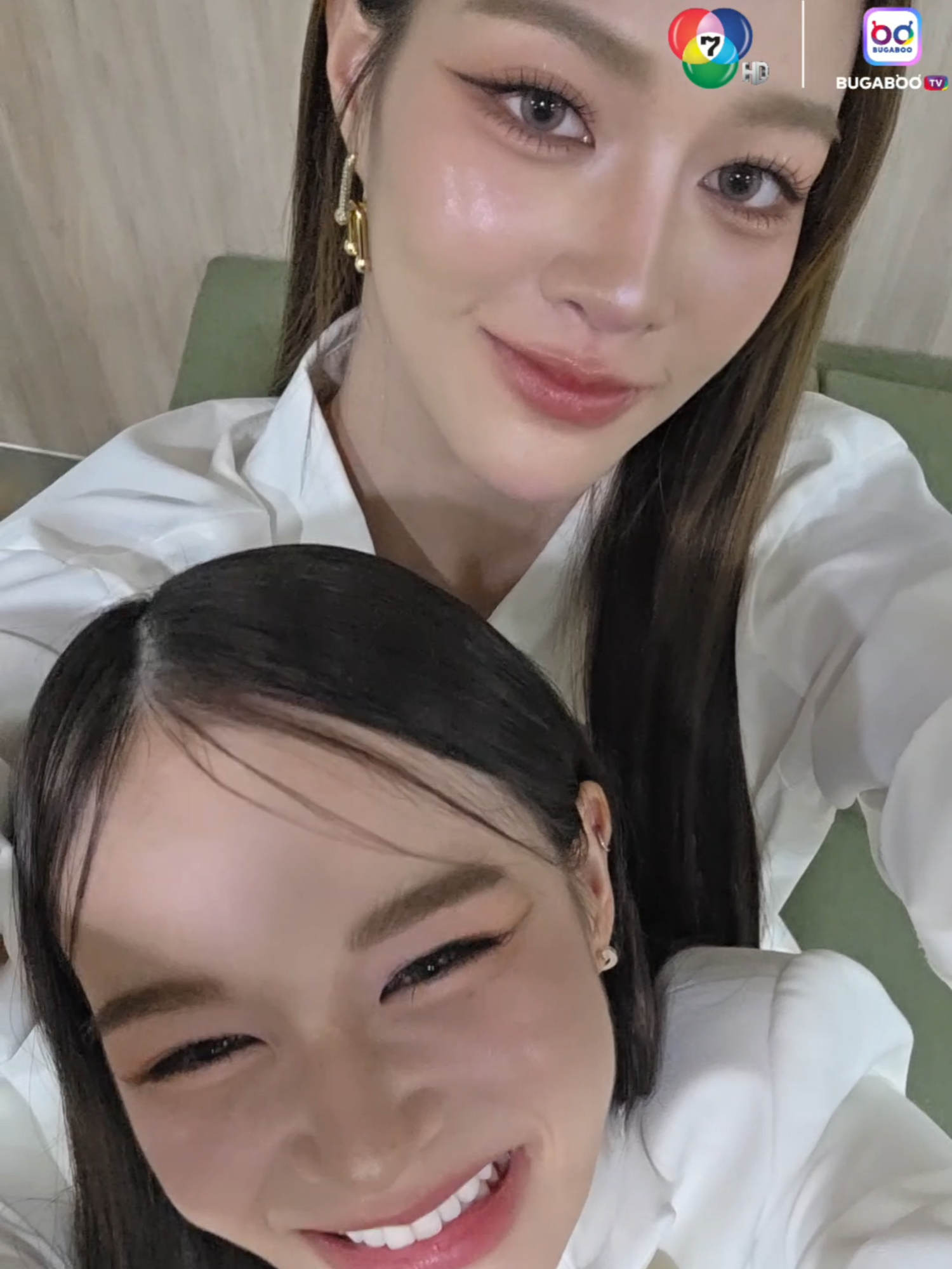เป็นคนตรง ๆ ตรงไหนก็น่ารัก น่ากอด #เหนือดิสรยา #แตงกวาพิญญาเนศวร์ ติดตามรับชมซีรีส์ #คนโปรดของควีน 👑✨️ #DangerousQueenTheSeries ทุกวันอาทิตย์ เวลา 22.30 น. ทางช่อง 7HD กด 35 และ BUGABOO.TV  ทาง YouTube : Snur Entertainment #ดูทีวีกด35 #สดออนไลน์BUGABOOTV #Ch7HD
