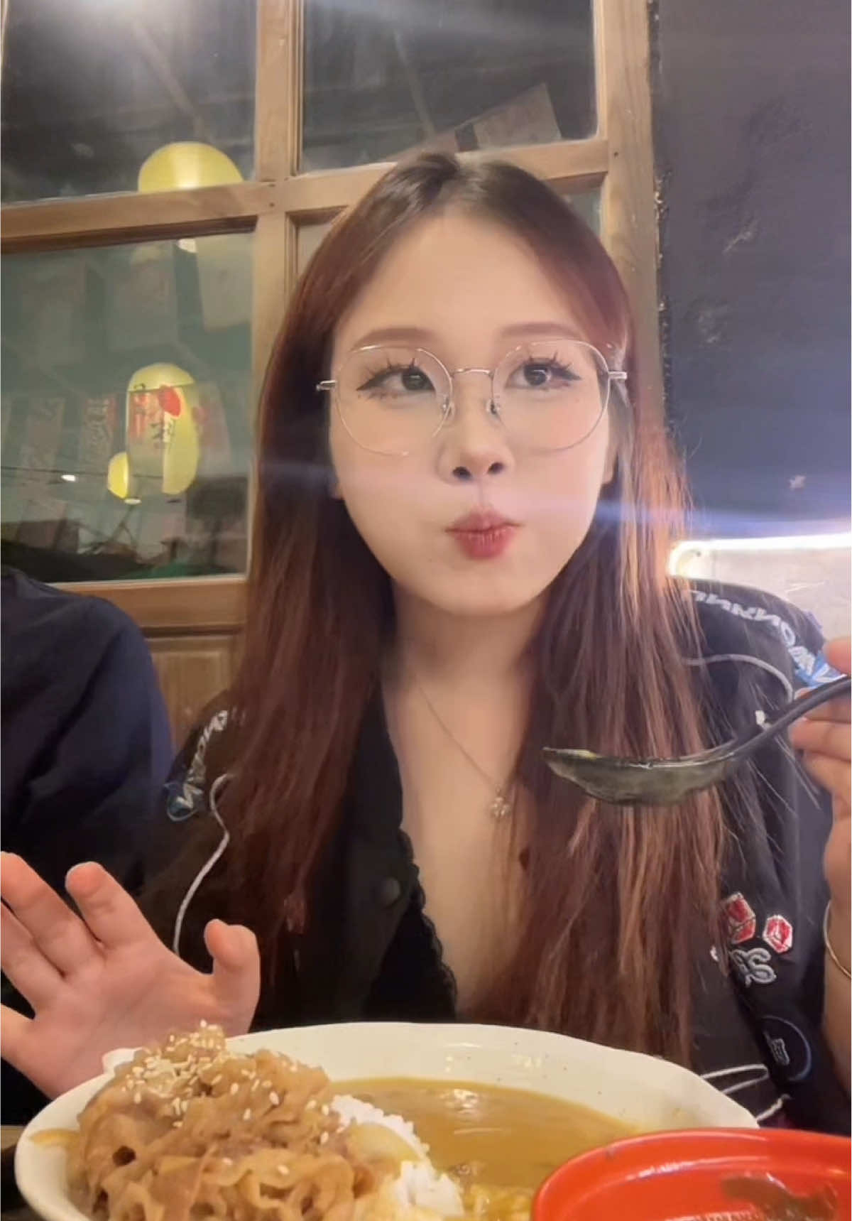 Phấn phủ này chất phấn lụa mỏng mịn lắm nên tui thích meeeee #mispp 