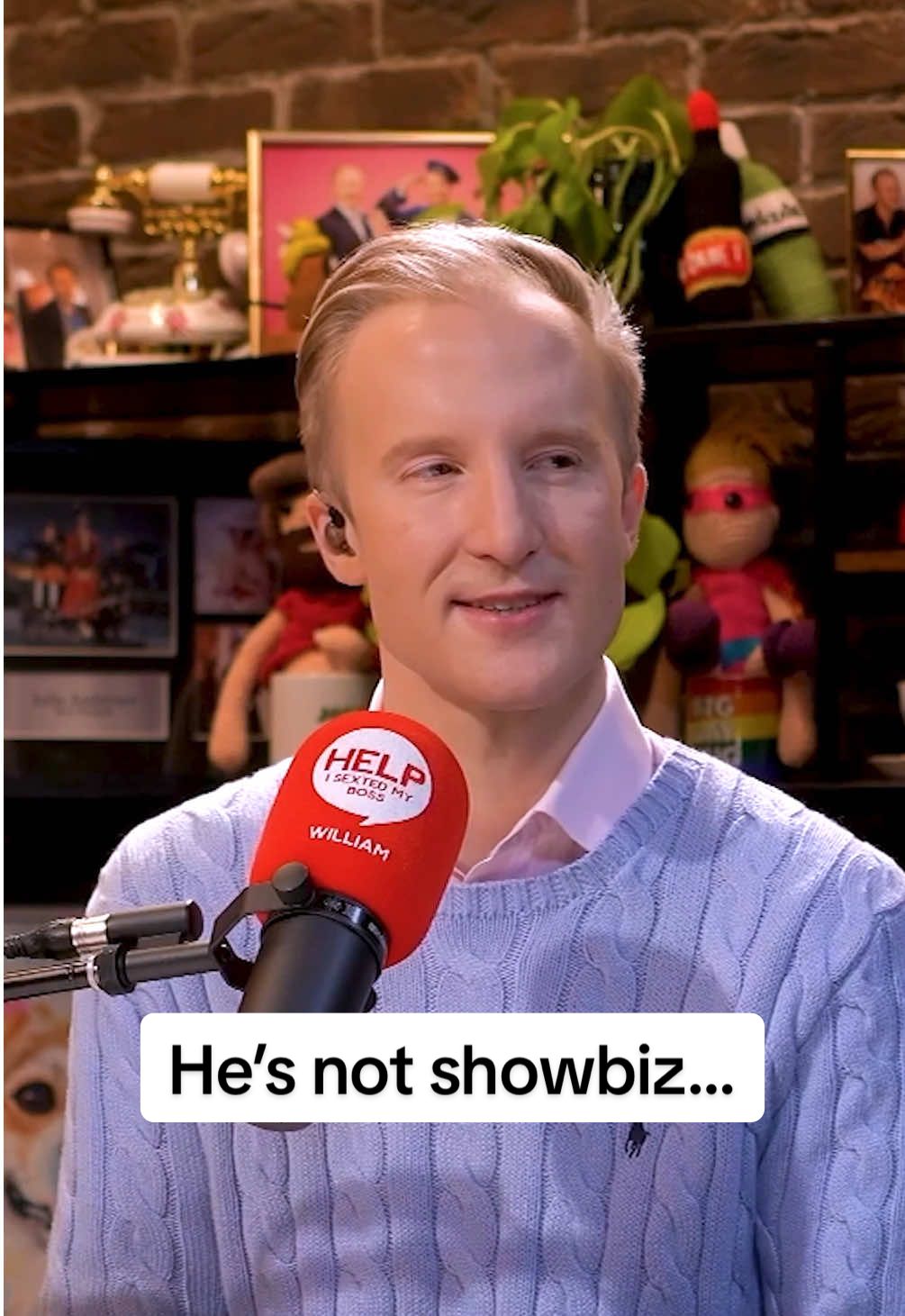 Sorry Phil, you ain’t giving superstar 🌟 😭  #storytime #debate #lilycollins  @William Hanson @Jordan North 