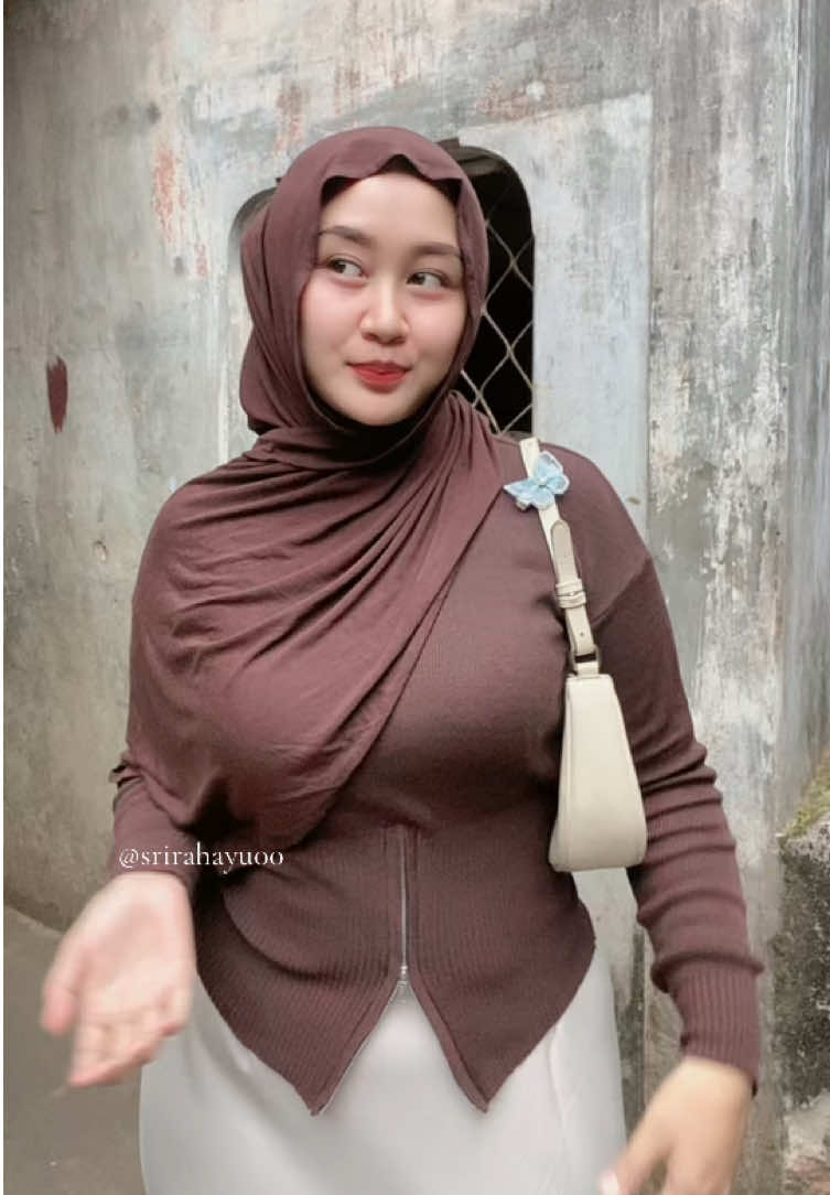bungkushhh >> @srirahayu00 