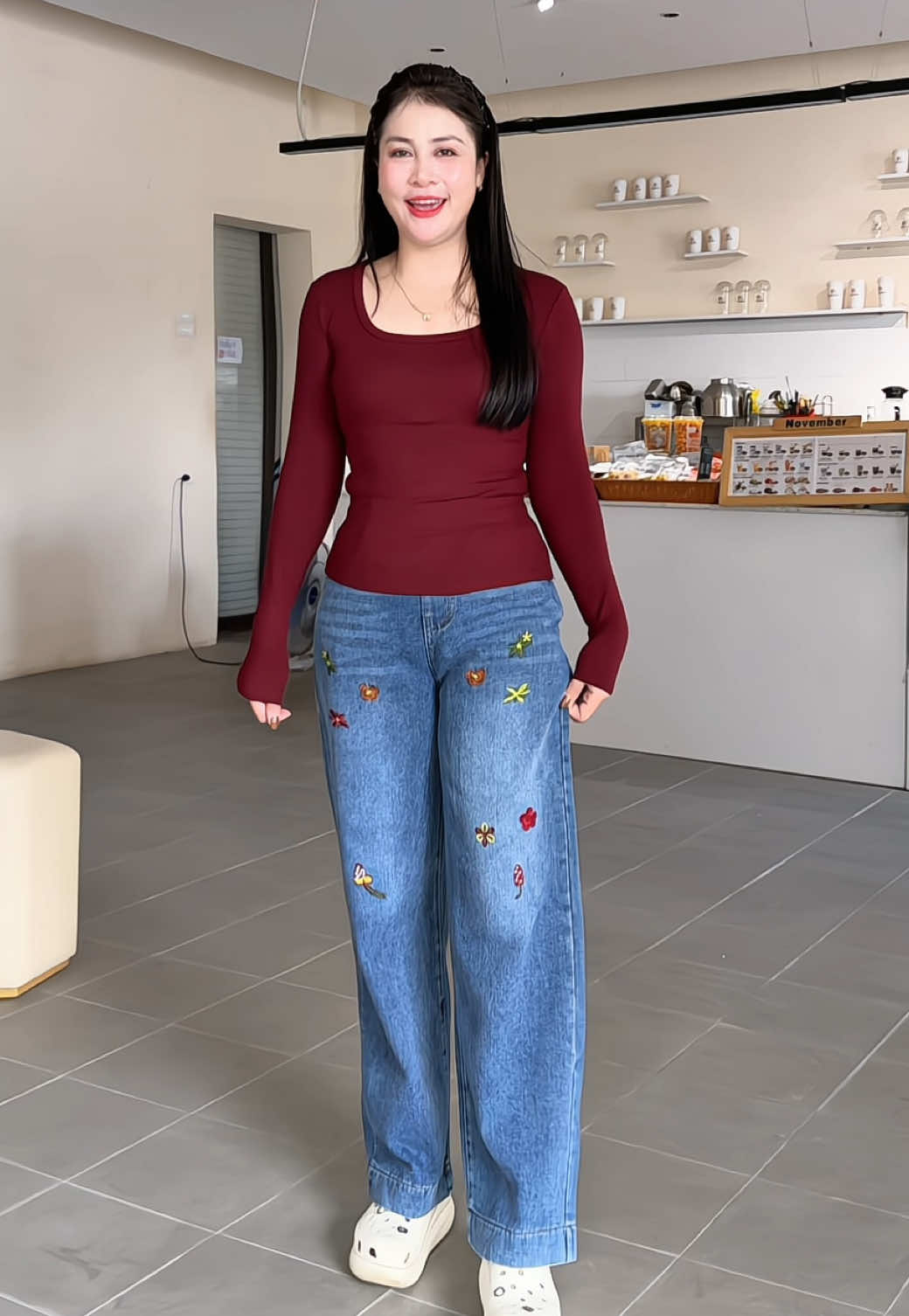 Quần jeans suông dài, thêu tràn thân #quanjeannu #quansuong #moonmummim 