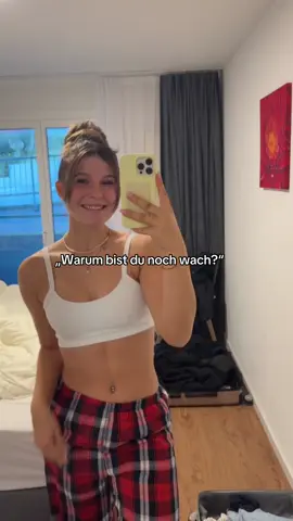 Auf Antworten warten<<<< #antworten #wach #antwortetnicht #mirror #schlafen 