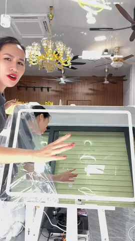 gương ngang cao cấp dày đẹp và có 3 màu led.  #oanhoioanh  #noithatnhacua  #guongngang #guobgnhatam 