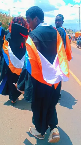 👑🎓🎉😊 congratulations to myself 