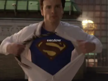 10-10 | ele abrindo a camisa sempre vai ser a minha cena fav 🤤 #smallville #clarkkent #clarkkentedit #tomwelling #tomwellingedit 
