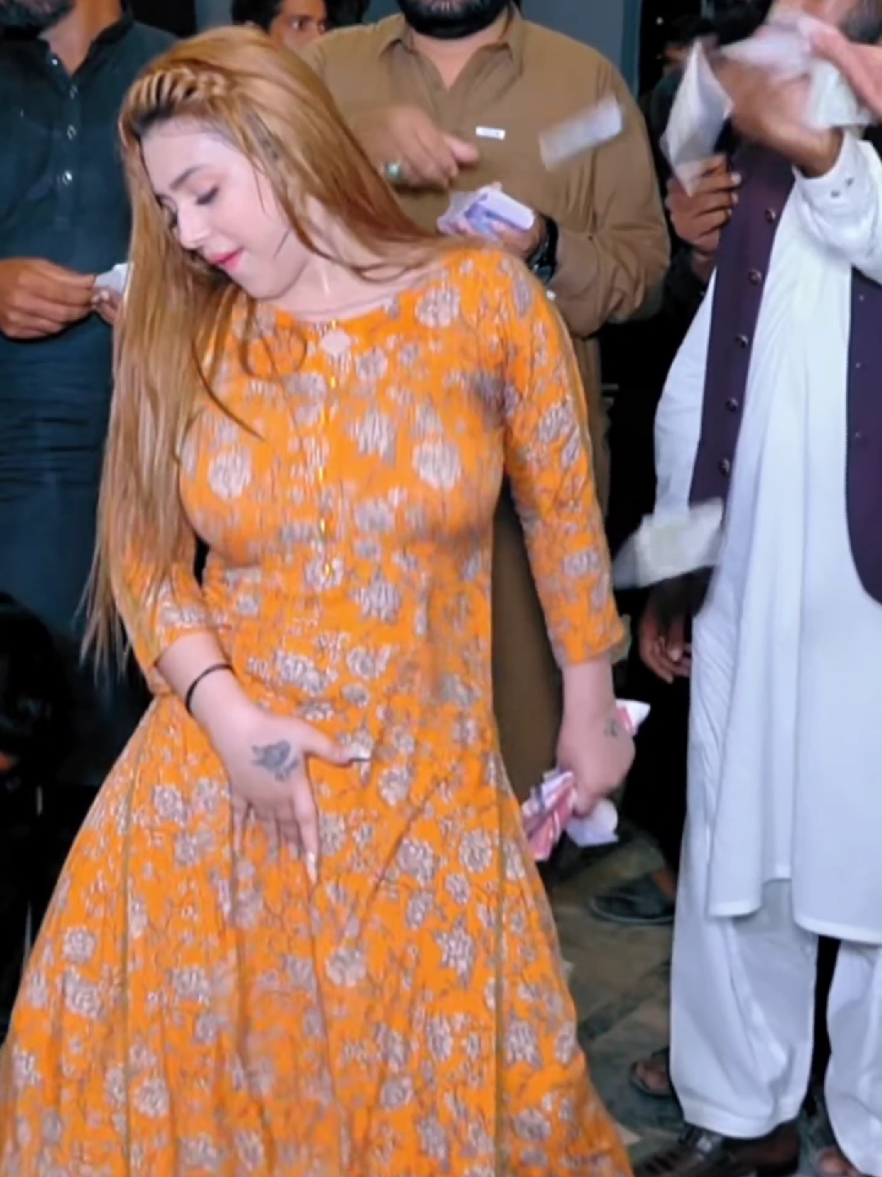 Yeh Pyar Hai Ek Nasha _ Rimal Shah Mujra Dance Performance  2025 Part 3  #newsongsariki2025 #newsongsariki2024 #rimal_ali_shah_official1 #urwakhansarikisong #mahekmalikofficial 