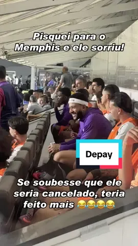 Memphis sorriu para o Rafão e foi cancelado pelos curinthia!  #futebol #memphis #corinthinas 