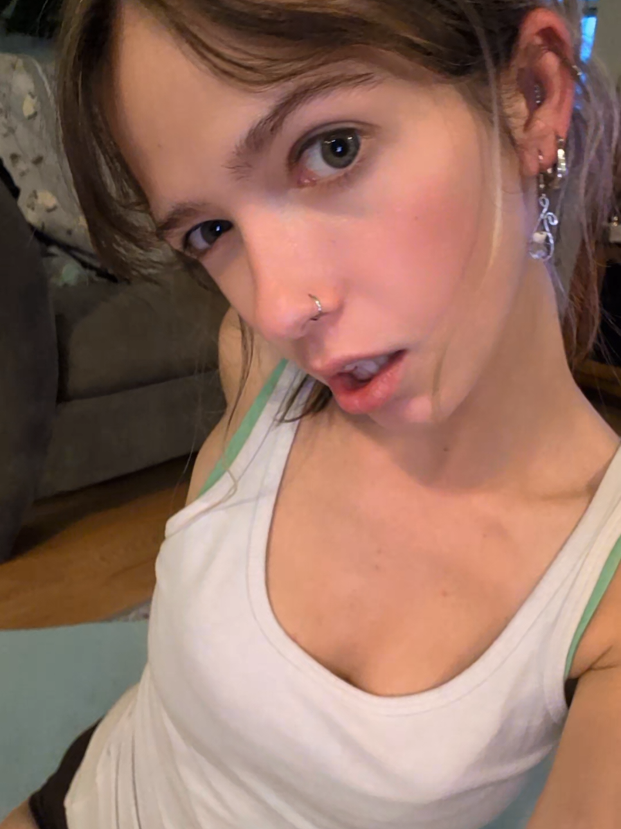 I've been obsessed w my bangs lately 