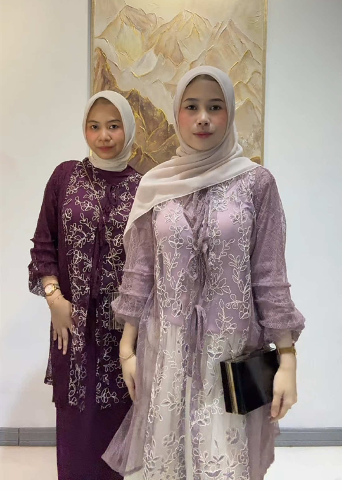 Outer Brukat from @Dezhafhijab 🤩 
