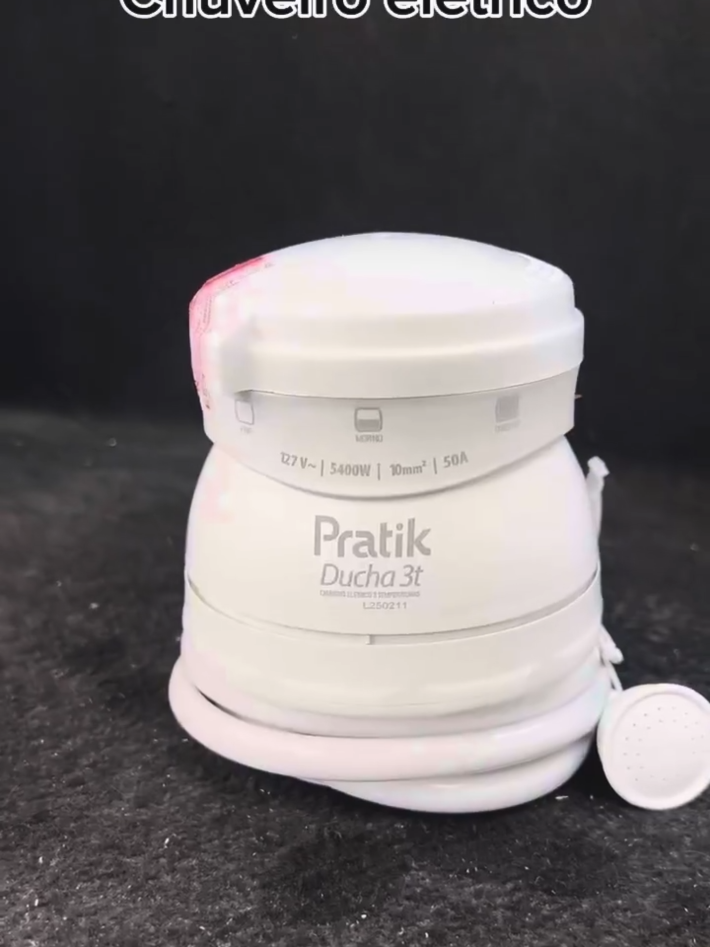 🚿Conforto e praticidade no seu banho!  A Ducha Pratik Branca 127V garante aquecimento rápido, jato potente e design compacto que combina com qualquer banheiro. #Ducha #chuveiro #Banheiro #ConfortoNoBanho #CasaNova #Reforma #MateriaisDeConstrução #tiktok #DicaDeObra #FaçaVocêMesmo #viral #viraltiktok #viralvideos