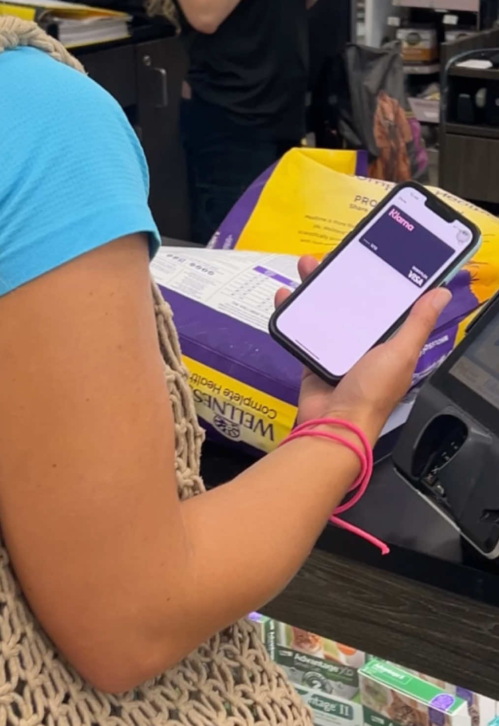 #KlarnaPartner I'm always looking for a way to budget better and @klarna ‘s newest card is the perfect solution! Bahamas bound! Sign up for your Klarna card today! 