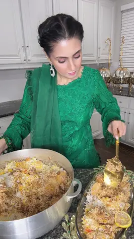 Biryani ke howi Boht ziyada craving so I made some for dinner today. How gorgeous are my dishes that I got from @Bik Concepts or yaad se SHAMGLAM10 be istamaal keriyai ga.  #biryani #fyp #biryanilover #recpie #buffetdishes 