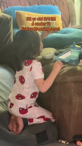 Friday Morning Reset with some cookies and hot wheels! #SAHMLife #FridayVibes #sahm #mamato6 #morningreset 