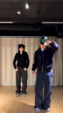 캐릭캐릭 #이채연 님과 Round&Round @이채연(Lee Chae Yeon)  #이채연 #LEECHAEYEON #배진영 #BAEJINYOUNG #STILL_YOUNG #Round_Round #Round_RoundChallenge