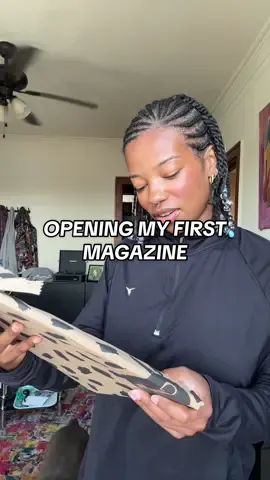 I LOVE HERRRRRRR!!!!!!! Thank you so much @Canva for producing and shipping my sample so fast and beautifully 💖🌳 COME TO THE EVENT THIS SUNDAY TO SEE IT FOR YOURSELF 🫵🏽 #canvalove #magazine #chicagoartists #thibgstodoinchicago #ayeeholla 