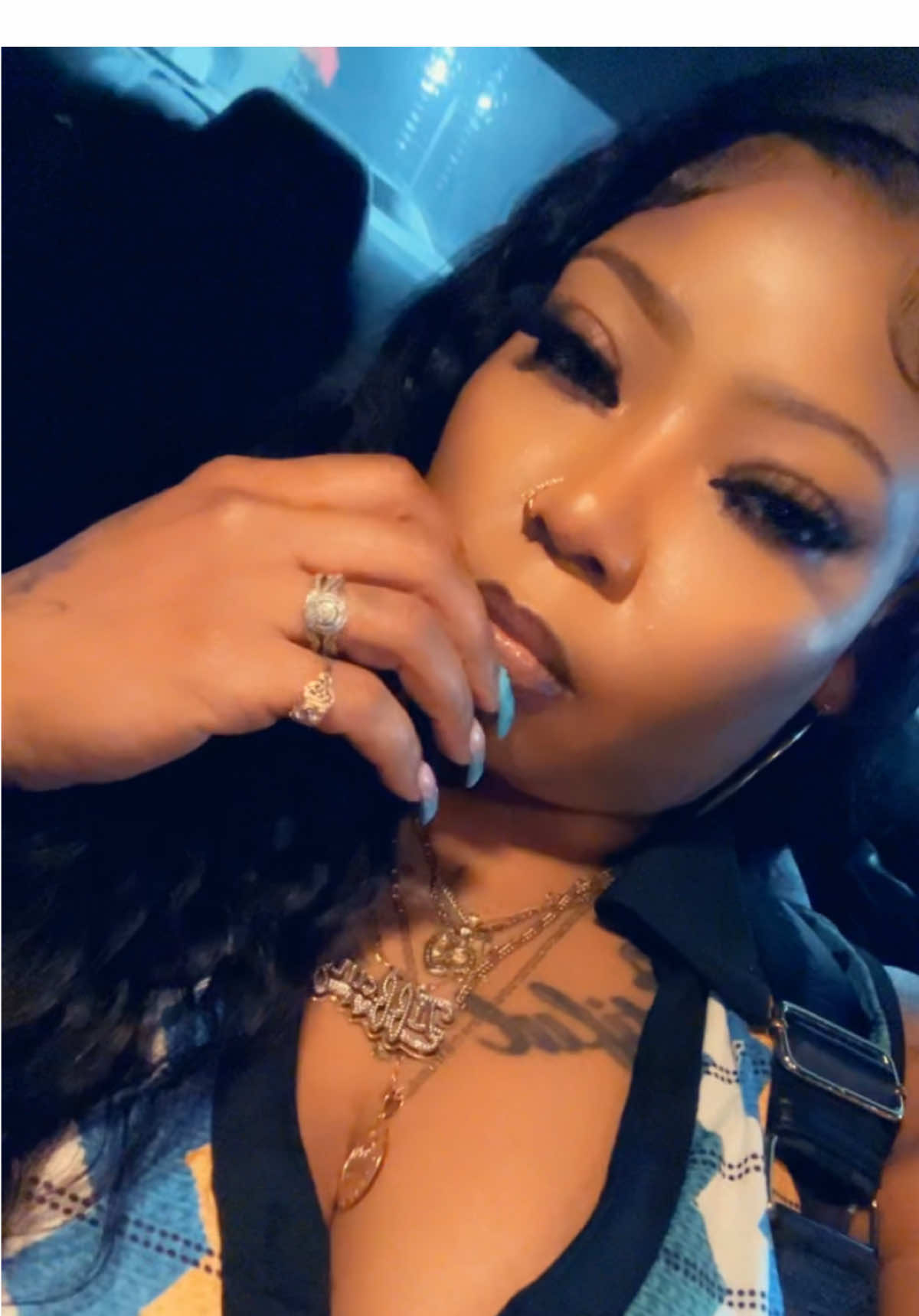 I’m showing’em how to dress sexy, she ain’t dress like that before she met me 🧐 #Imitated but NEVER Duplicated 🤏🏾👌🏽 #everything better than you 🫵🏽🤭 