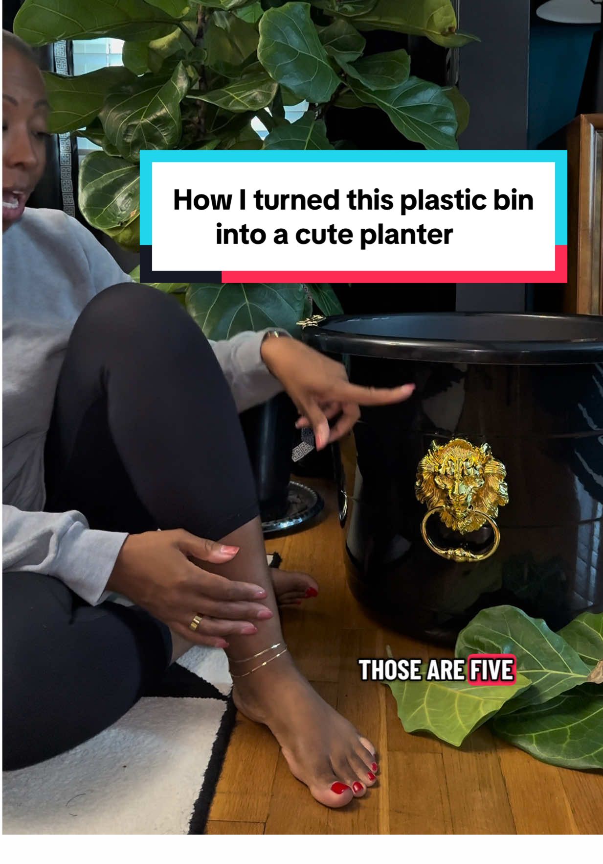 Share this with your DIY besties! Let me know your thoughts on how to repot this fiddle leaf. I am losing too many leaves 😬 I linked the supplies for this DIY in my bio✨ #DIY #diyproject #diyhomedecor #plantsoftiktok #plant 