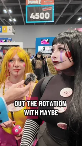 Asking the important questions at New York Comic-Con 🤔🤣  #comiccon #mets #lgm #nyc #cosplay