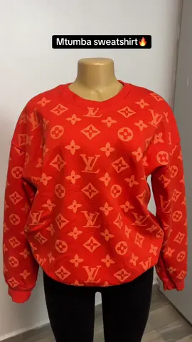 Hey guys, Tshirt's,knitted sweaters,sweatshirts and more. Daily live from 8:00pm EAT. We are located in Nairobi and have a pick up point at Meru south house 2nd floor room 216.we do deliveries and send parcels. Karina sana