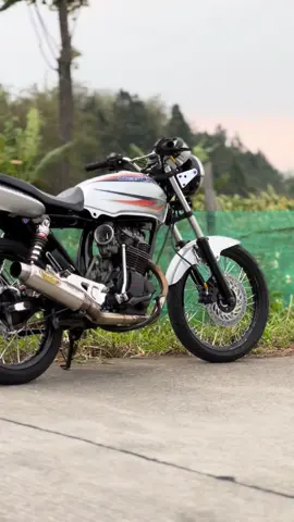 Cari juragan baru🤩#simple #w9style #zonahiu #adktech 