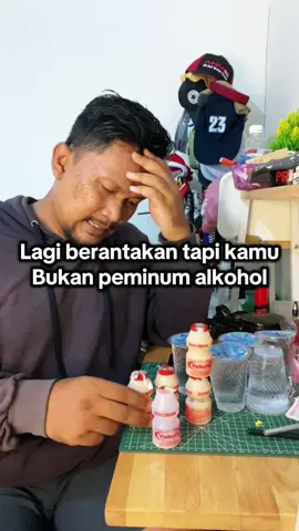 Seyakult ini kah aku? 🥹 #yakult #komedi #fyp #viral #cintaiususmuminumyakulttiaphari 